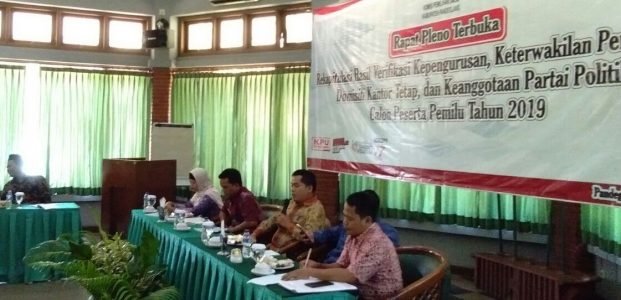 Enam Belas Parpol di Pandeglang Lolos Verifikasi KPU Enam Belas Parpol di Pandeglang Lolos Verifikasi KPU