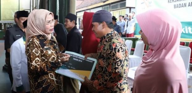 Alhamdulillah. Guru Ngaji, Guru Madrasah dan Pemandi Jenazah Dapat Insentif Alhamdulillah. Guru Ngaji, Guru Madrasah dan Pemandi Jenazah Dapat Insentif