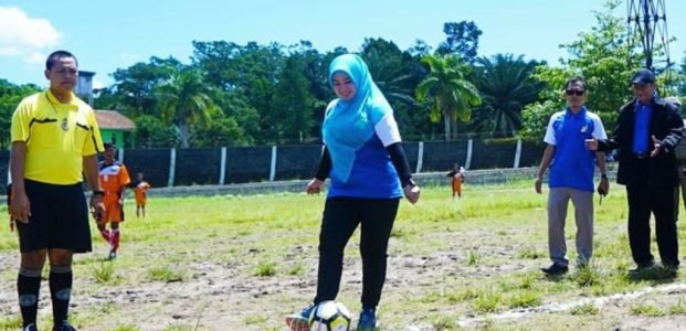 Irna Kecewa Jelang Porprov, Stadion Badak Pandeglang Malah Tak Terurus Irna Kecewa Jelang Porprov, Stadion Badak Pandeglang Malah Tak Terurus