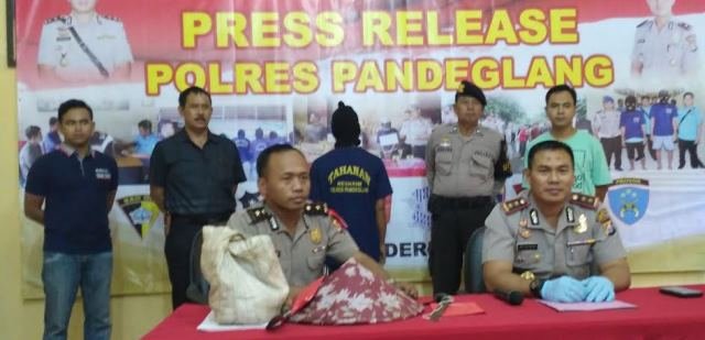 Pemuda Warga Pandeglang Ini Bacok Wanita Tua Hingga Tewas. Ini Alasannya
