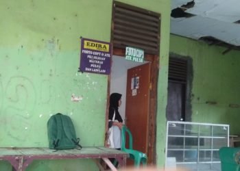 Formulir Pembuatan KK Diperjualbelikan disebuah Fotokopi Dekat Disdukcapil Pandeglang