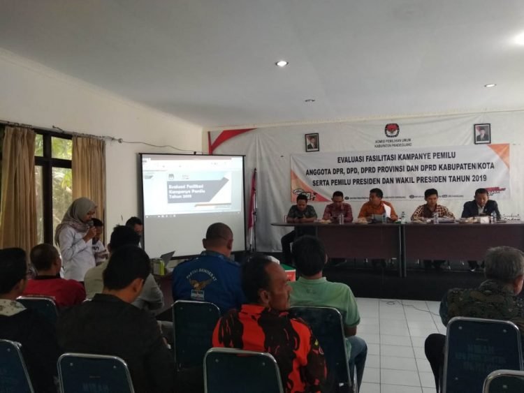 Evaluasi Pileg 2019, Pemasangan Baliho di Pandeglang Jadi Sorotan