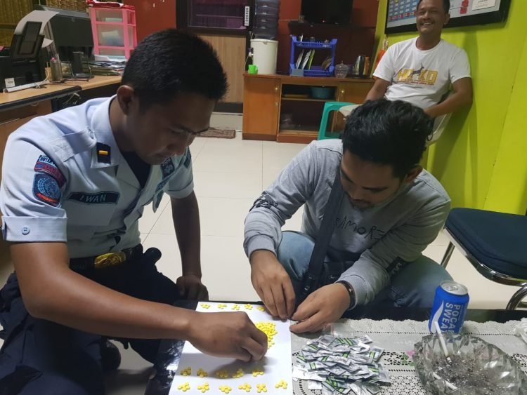 Ratusan Butir Hexymer dan Tramadol Dalam Rantang Diselundupkan ke Rutan Pandeglang