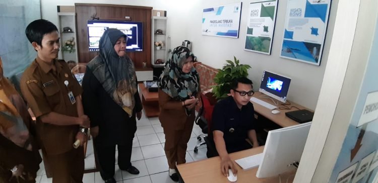 Pastikan PAD Sesuai Target, Tanto Sidak DPMPTSP
