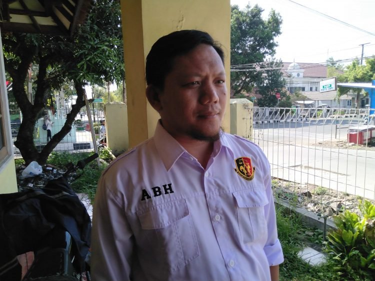 Pekerjakan Gadis SMK Sebagai PL, Pemkab Pandeglang Didesak Segel “Carista”