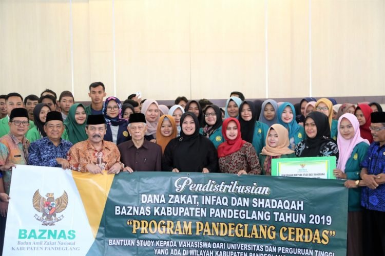 Ratusan Mahasiswa Pandeglang Dapat “Bekal” Garap Skripsi