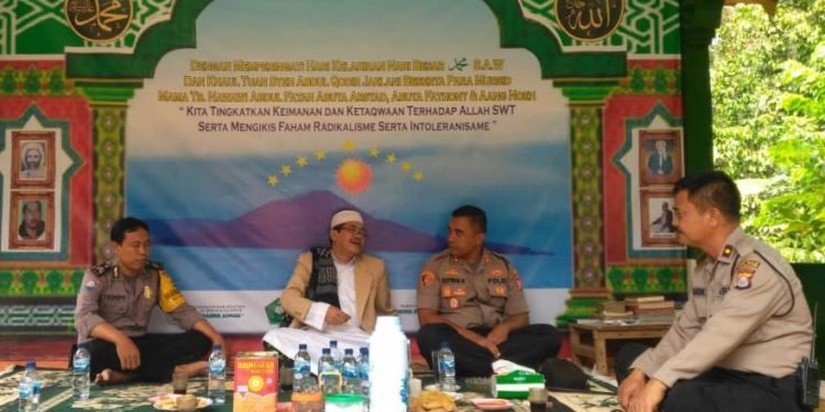 Kunjungi Ponpes Darul Jannah, Kapolres: Kyai dan Ulama Sejukkan Masyarakat