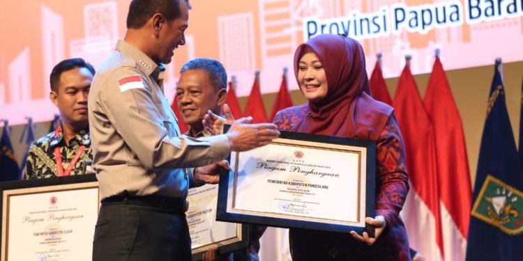 Pandeglang Dianugerahi Daerah Berpartisipasi Aktif Dalam Penanggulangan Bencana