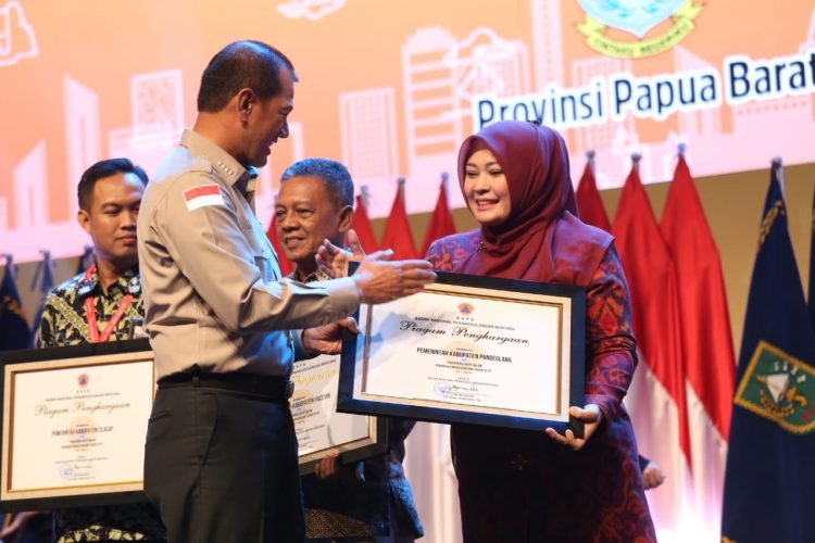 Pandeglang Dianugerahi Daerah Berpartisipasi Aktif Dalam Penanggulangan Bencana