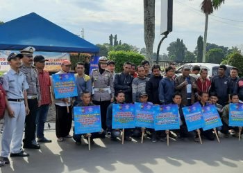 Satlantas Pandeglang Imbau Ojol Tak Terima Orderan Saat Mengemudi