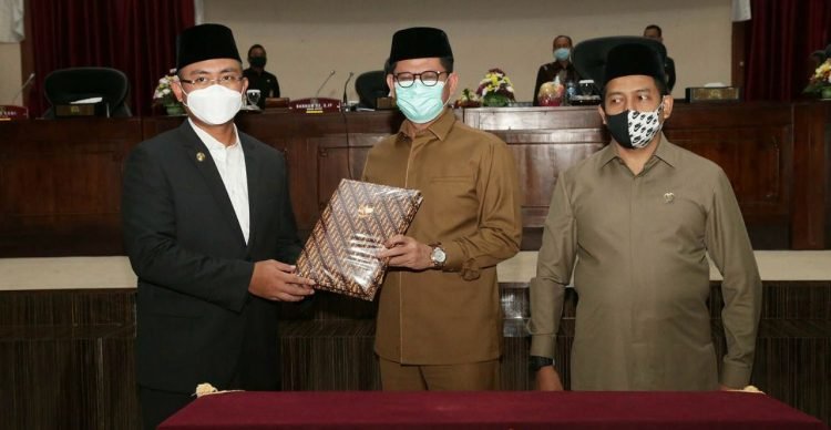 Raperda Pertanggungjawaban Pelaksanaan APBD Banten Tahun 2019 Disetujui DPRD
