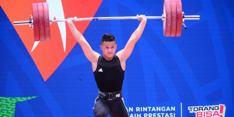 Atlet Angkat Besi Kota Serang Sumbang Emas Banten di PON XX Papua