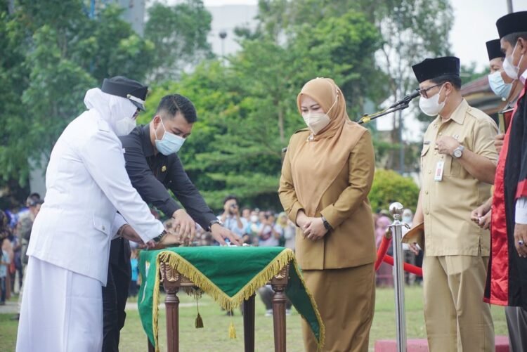 Lantik 206 Kades Terpilih, Irna Tekankan Percepatan Pembangunan