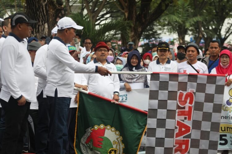 Jalan Sehat Gerakan Koperasi dan Pelajar