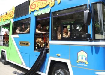 Disparpora Kota Serang Launching Bus Wisata ‘Tubagus’